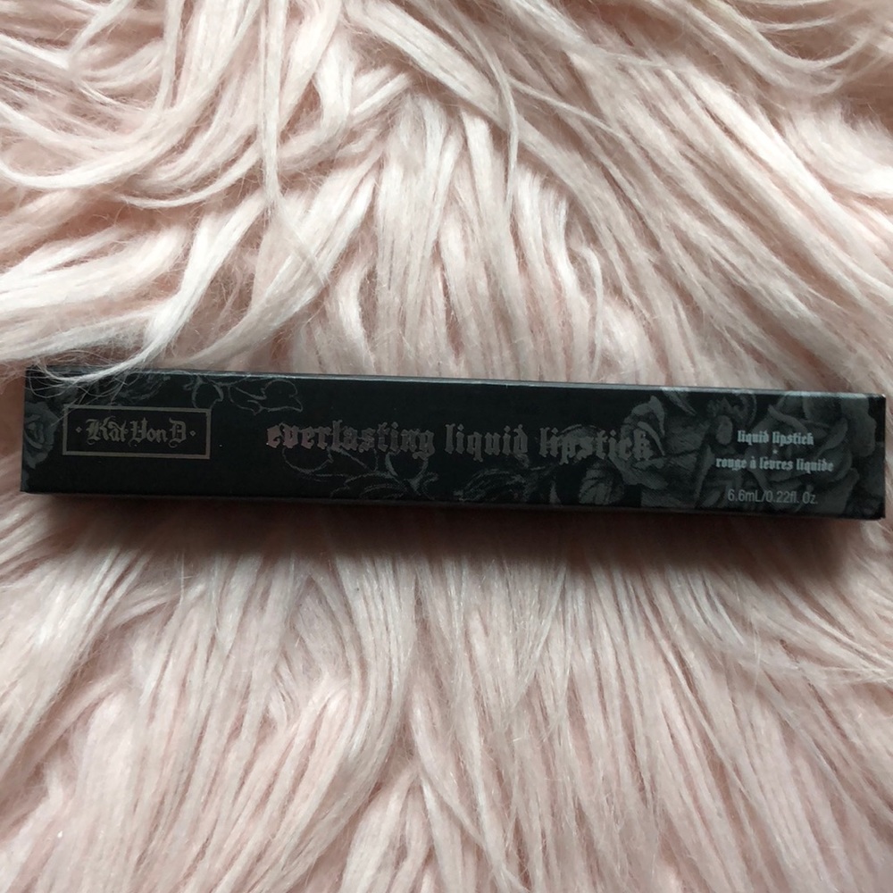 Kat Von D liquid lipstick in shade Lovesick
